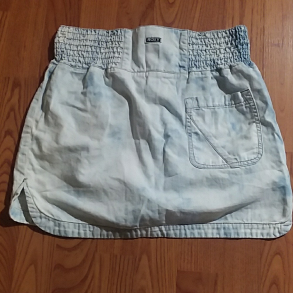 Mini skirt - Picture 2 of 2
